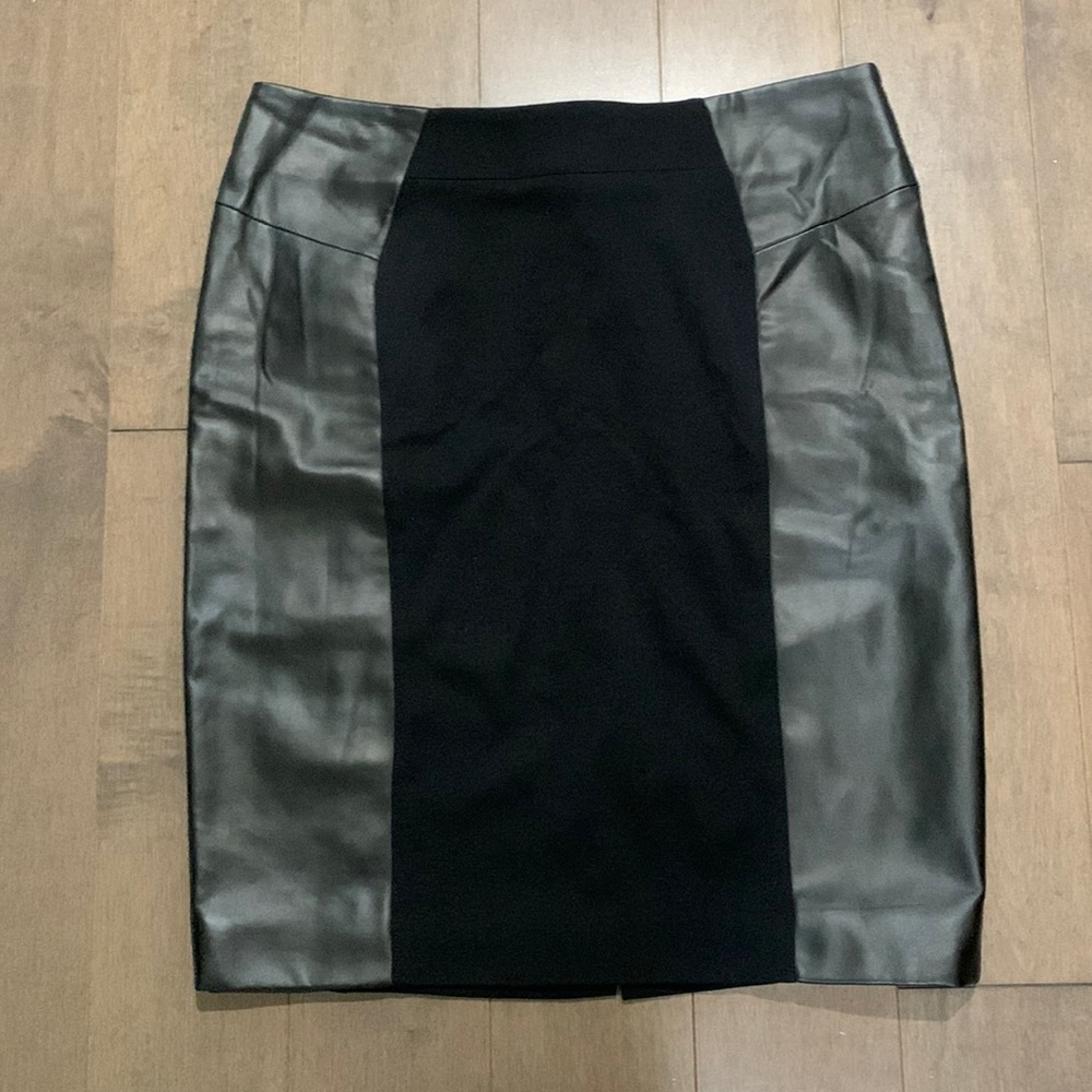 Micheal Kors, black pencil leather skirt with gold zipper, size:14